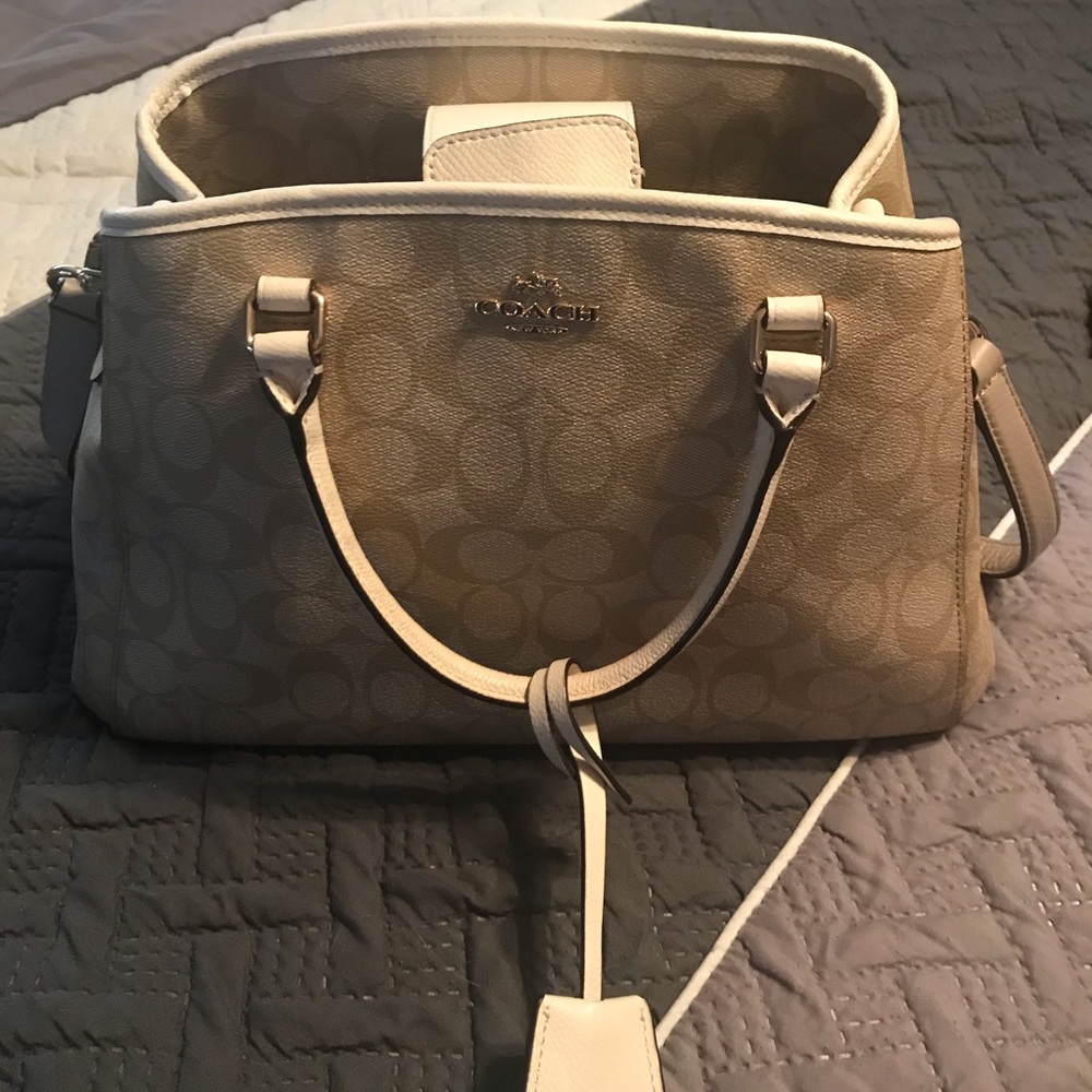 Coach purse EUC
